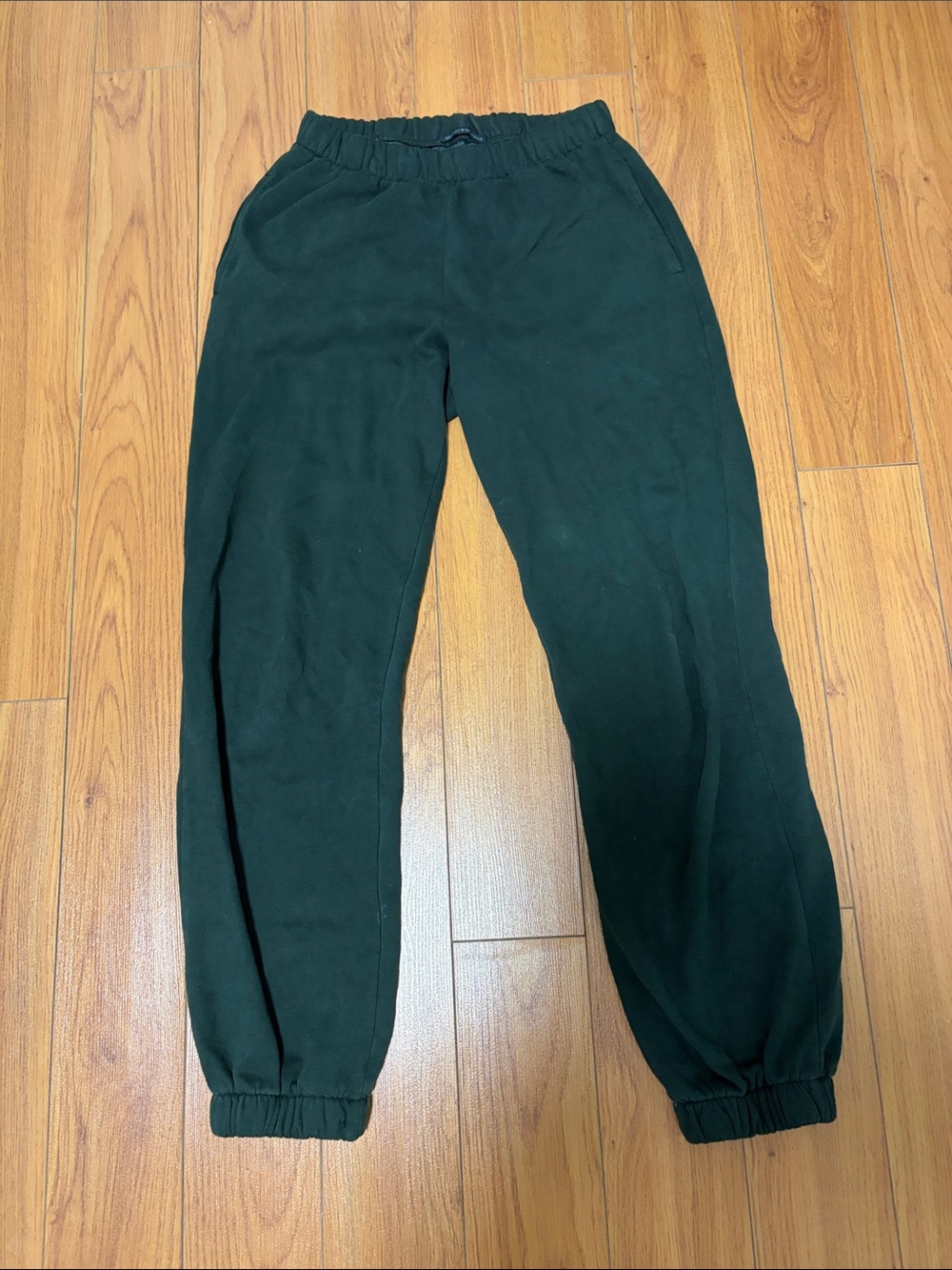 Brandy Melville Low Rise Dark Green Sweatpants